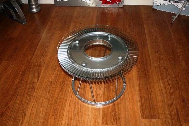 Rolls Royce Fan Blade table   circular base2